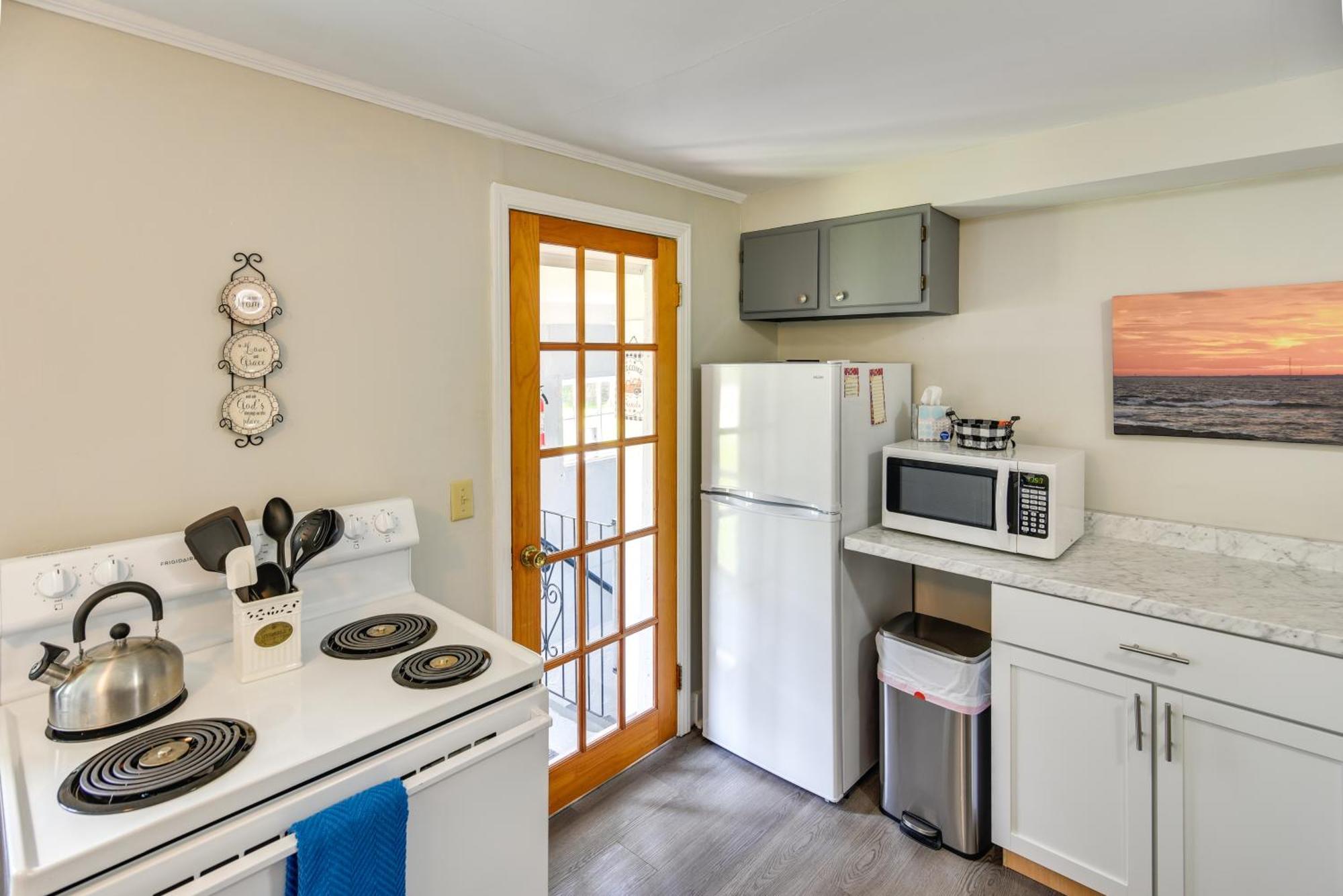 Newport House Less Than 3 Mi To Beaches And Bowens Wharf! 외부 사진